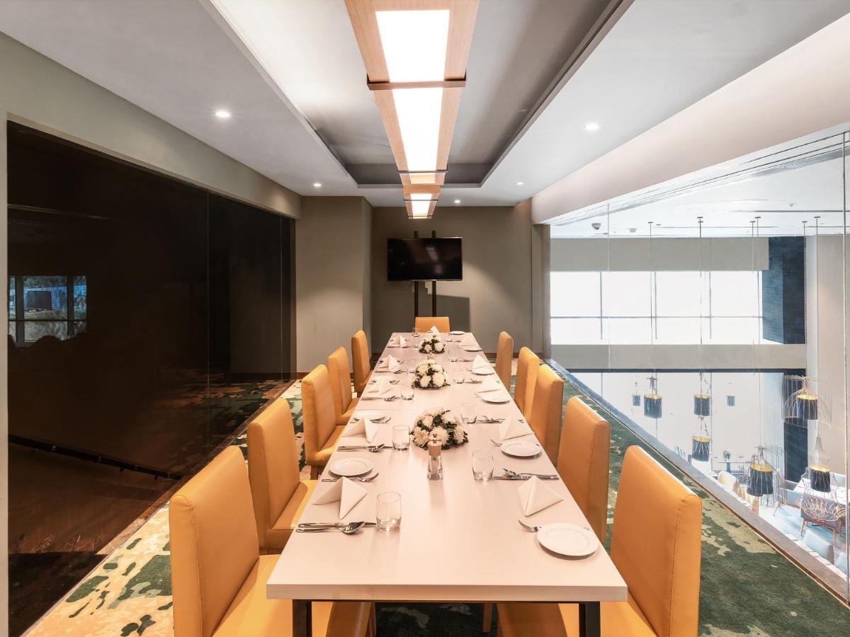 Grand Mercure Ahmedabad Gift City - An Accor Hotels Brand Gandhinagar Exterior foto